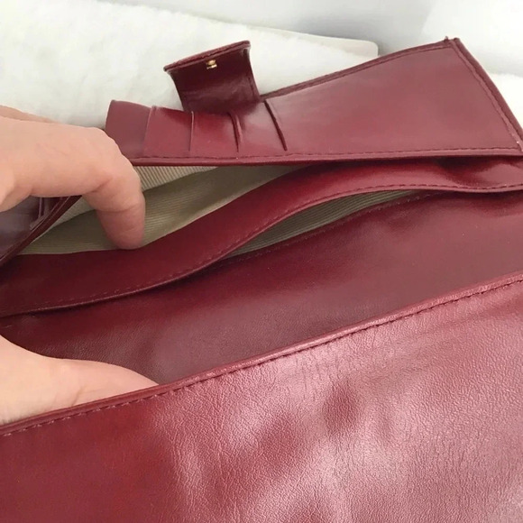 Talbots Women’s Leather Classic Red Long Contentinal Wallet - Picture 5 of 8